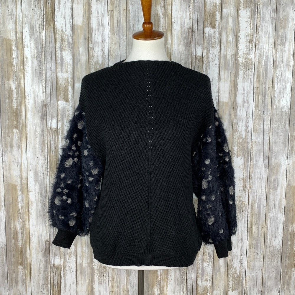 Anthro Knitted & Knotted Soft Sleeved Sweater Sz M